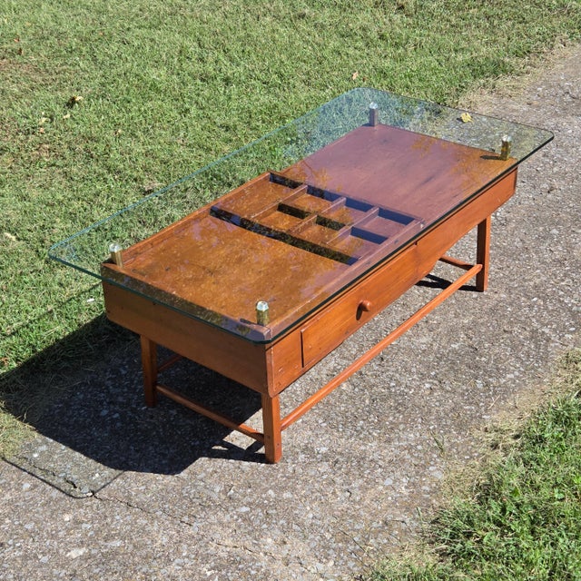 Antique Hardwood Oak Cobblers Accent Table W/ Glass Top For Sale - Image 6 of 10