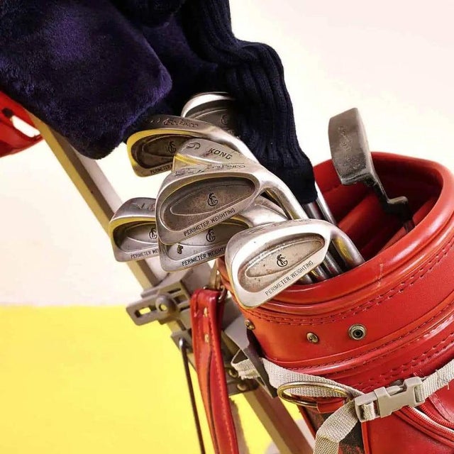 Item : Discover this charming vintage golf cart, perfect for golf enthusiasts and collectors of unique items. Crafted from...