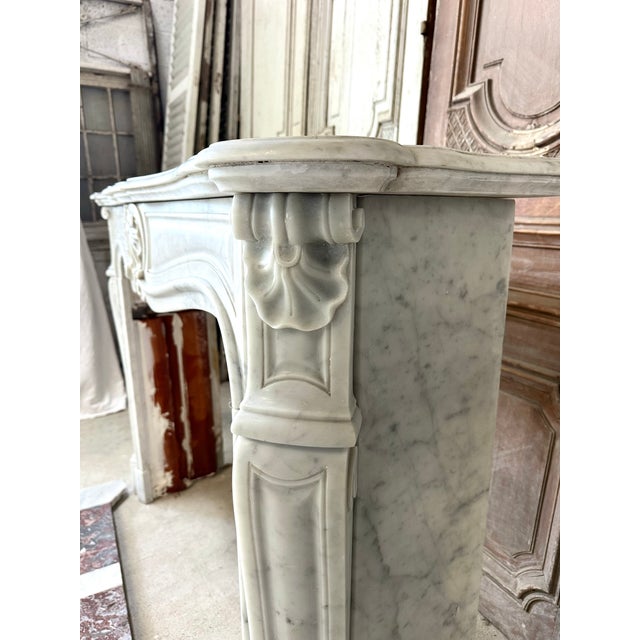 White Louis XV Style White Marble Fireplace, 19th Century For Sale - Image 8 of 18