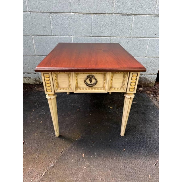 Late 20th Century Pair of American Martinsville MCM Hollywood Regency Accent Nightstands Side Tables For Sale - Image 11 of 14
