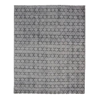 All-Over Geometric Modern Large Rug in Ivory and Black For Sale