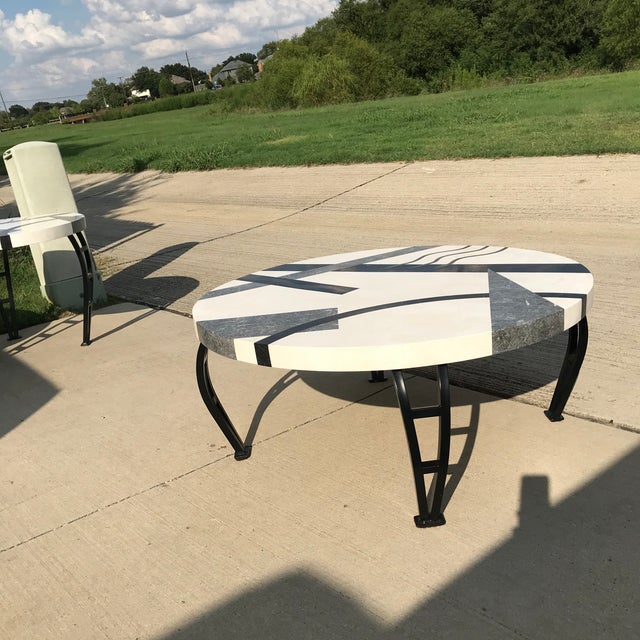 Oggetti Tavola Oggetti Memphis Style Marble and Brass Inlay Coffee Table For Sale - Image 4 of 8