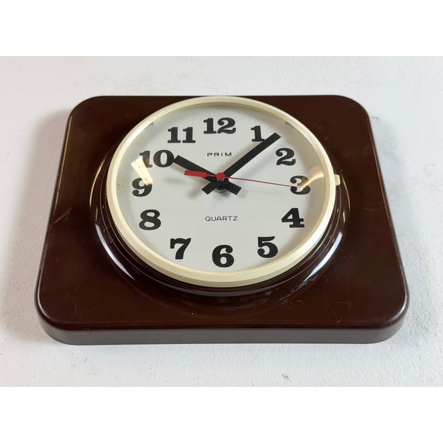 Vintage Brown Plastic Wall Clock from Prim, 1970s For Sale - Image 6 of 17
