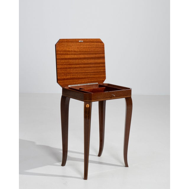 1960-1969 Italy Rich Walnut Brown Inlaid Marquetry Side Table For Sale - Image 10 of 11