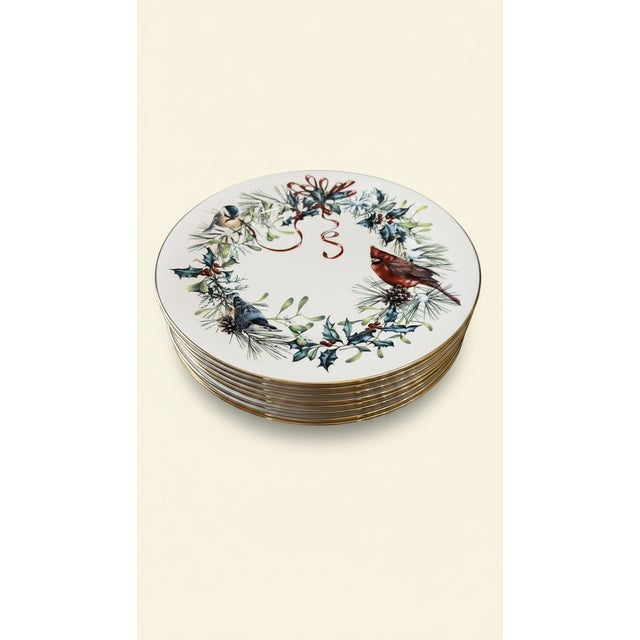 Traditional 70-Piece Lenox Winter Greetings Holiday China Service – Estate Collection With Serving Pieces – Ivory Porcelain & 24k Gold For Sale - Image 3 of 18