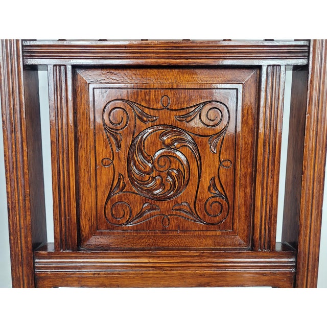 1900 - 1909 Victorian Kitchen Chair in Elm, 1900 For Sale - Image 5 of 14