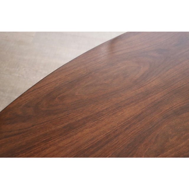 Large Vintage Dining Table in Walnut by Florence Knoll Bassett for Knoll International, 1960s For Sale - Image 4 of 8