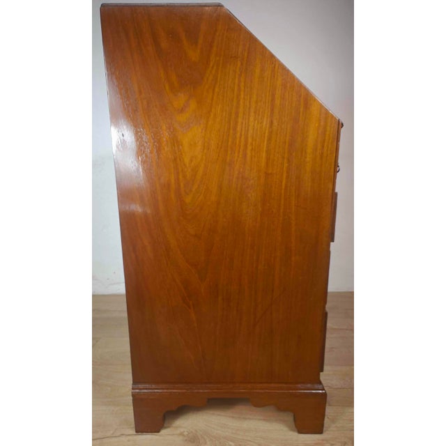 Antique English George III Secretaire in Oak, 1800 For Sale - Image 15 of 18