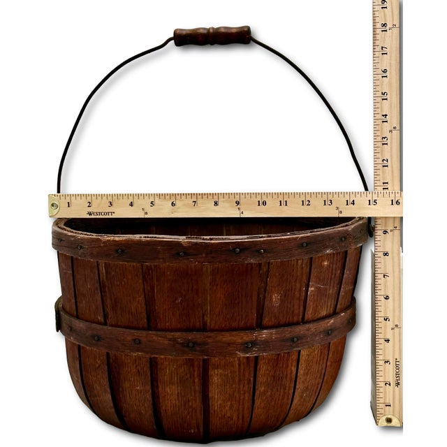 Great Antique American Hand Made Steam Bent Oak Maine Apple Farm Gathering Basket With Excellent Patina For Sale - Image 18 of 18