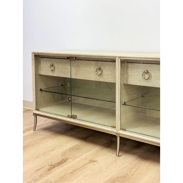 Modern American Drew Corsica Painted Gray Console Credenza Glass Doors Coastal For Sale In Tampa - Image 6 of 18