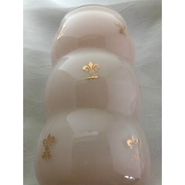Vintage Gold Fleur De Lis Motif on Pale Pink Glass Hollywood Regency Vase For Sale - Image 4 of 7