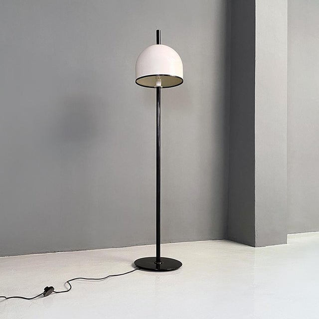 Italian Postmodern Black Metal Floor Lamp with White Metal Lampshade, 1980s For Sale - Image 3 of 14
