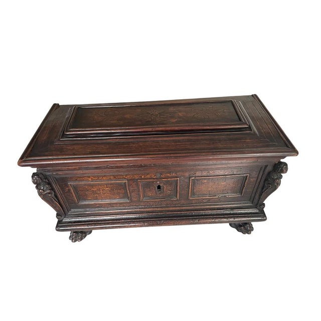 Small Italian Inlaid Walnut Cassone with Paw Feet, 1550-1580, in Flawless conditions. Designed before 1890