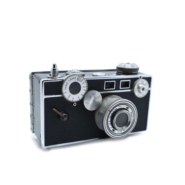 Mid 20th Century Mid 20th Century Argus Cintra C3 50mm Camera With Argus Flash Usa For Sale - Image 5 of 12