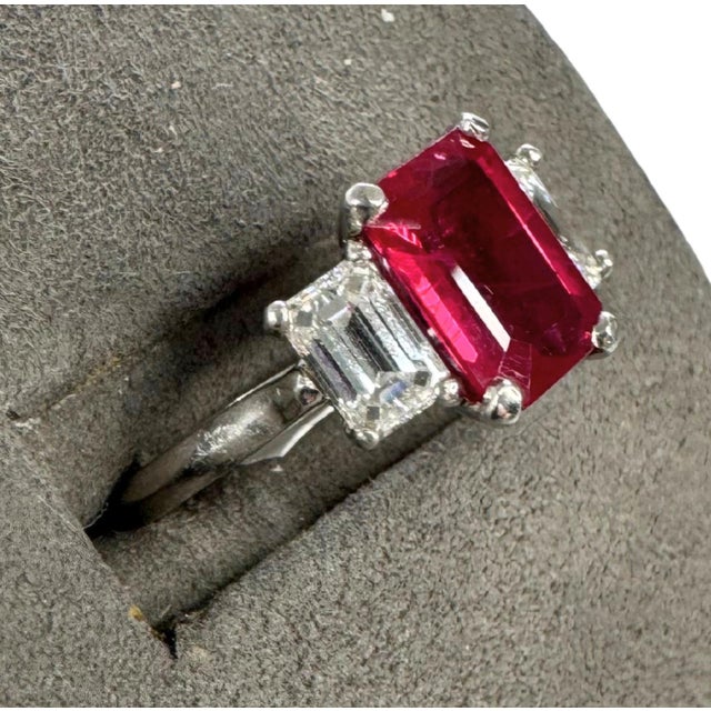 Platinum 2.02 CTW Mid-Century Burmese Ruby & Diamond Platinum Three-Stone Ring, Size 6 For Sale - Image 8 of 9