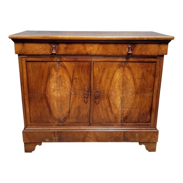 Louis Philippe Walnut Sideboard, 1830s For Sale