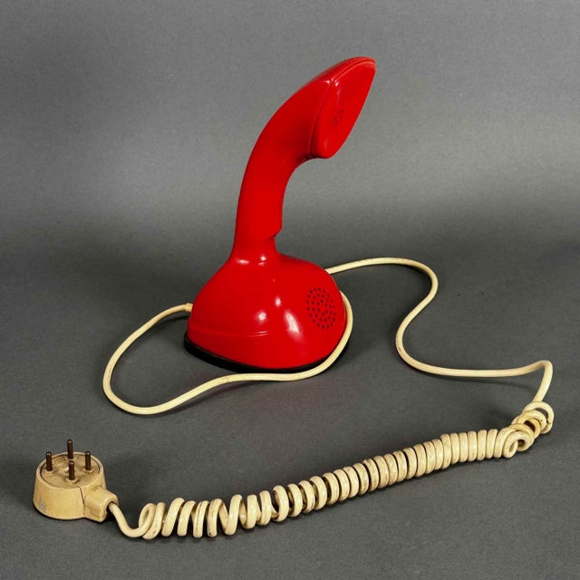 Vintage 60s Ericofon Cobra North Electric Co. Red Telephone Rotary Desk Phone For Sale In New York - Image 6 of 12