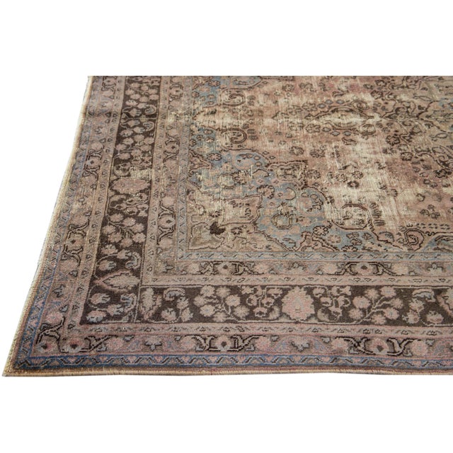 1960s Vintage Persian Distressed Handmade Medallion Peach Wool Rug For Sale - Image 4 of 9