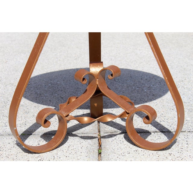 Vintage Agate, Onyx & Abalone Mosaic Side Table With Wrought Iron Base – Hollywood Regency / Mexican Modern For Sale - Image 11 of 17