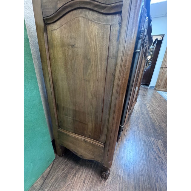 French Provincial Early 20th-Century French Provincial Carved Walnut Enfilade Buffet For Sale - Image 3 of 12