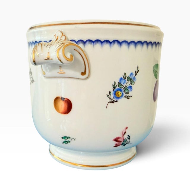Italian Richard Ginori Italian Fruits Cachepot Jardiniere Porcelain Italy Gold Trim For Sale - Image 3 of 9