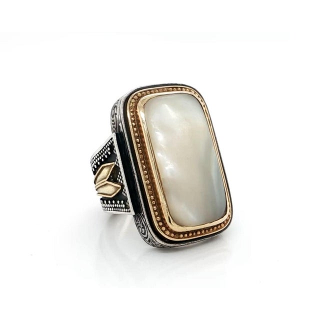 Mid 20th Century Konstantino Rectangle Mother Of Pearl Ring in Sterling Silver & 18k Gold Size 8 For Sale In Miami - Image 6 of 12