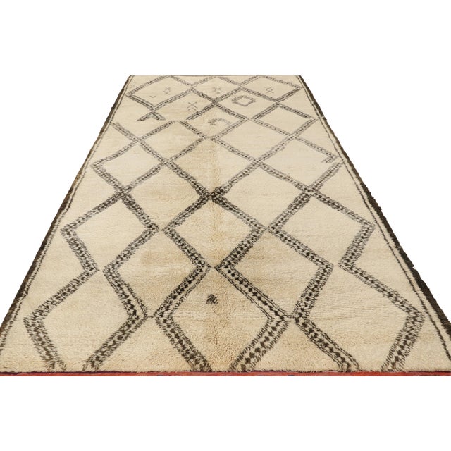 1950s Vintage Moroccan Rug in Beige With Brown Geometric Patterns, From Rug & Kilim For Sale - Image 5 of 8