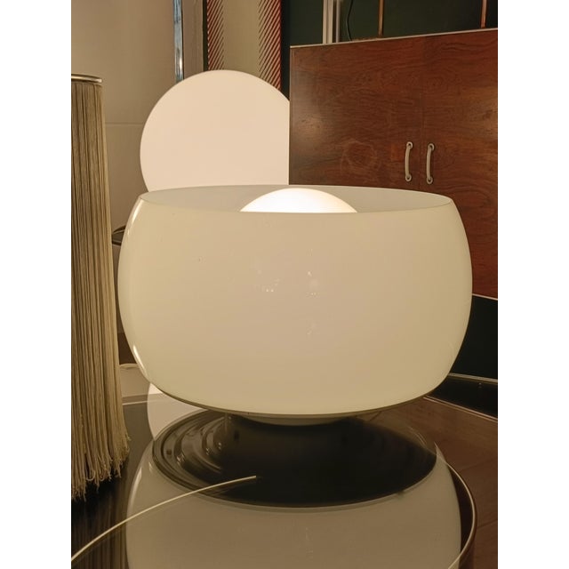 Omega Table Lamp in Glass and Metal by Vico Magistretti for Artemide, Italy, 1960s For Sale - Image 6 of 7