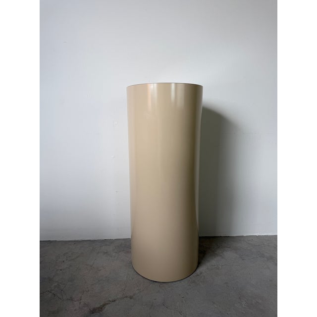 1980s Vintage Postmodern Cream Formica Cylinder Pedestal For Sale - Image 5 of 8