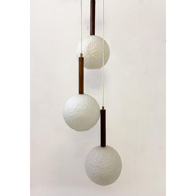 1960s Mid-Century Modern Italian Opaline Ceiling Lamp, Italy, 1960s For Sale - Image 5 of 6