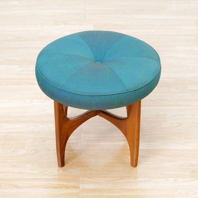 G Plan 1960s Mid Century Astro Vanity Stool by G Plan in Teak & Teal For Sale - Image 4 of 8