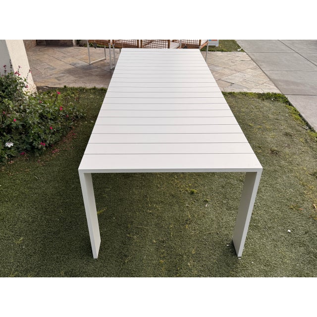 Contemporary Harbour Outdoor Hayman Aluminum Dining Table, White For Sale - Image 3 of 12