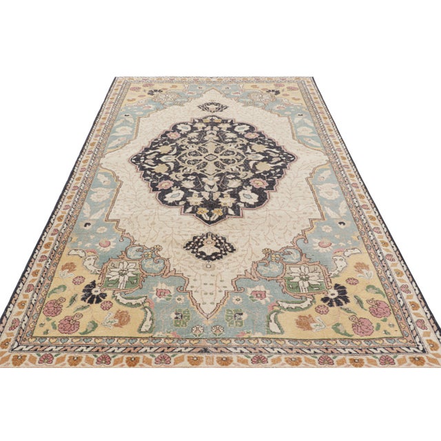 1950s Vintage Turkish Rug With Polychromatic Floral Medallion, From Rug & Kilim For Sale - Image 5 of 7