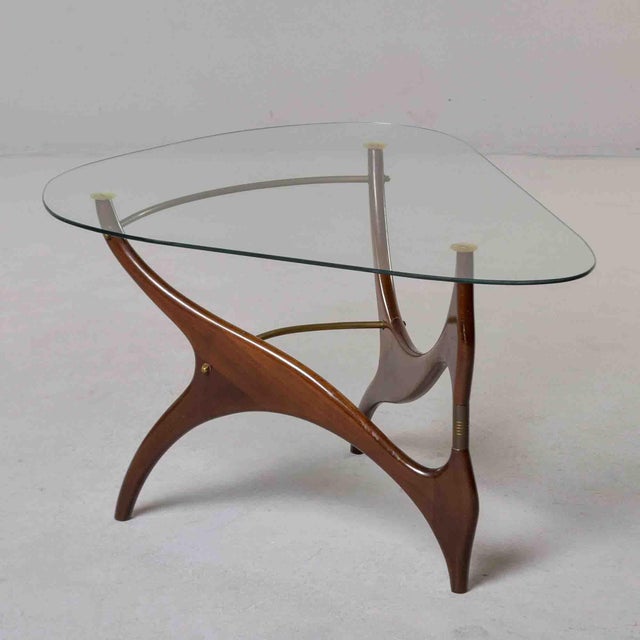 Italian Mid-Century Sculptural Walnut and Brass Cocktail Table With Triangular Glass Top For Sale In Detroit - Image 6 of 11