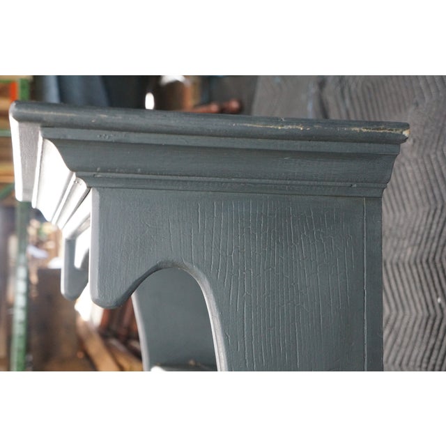 Late 20th Century Habersham Plantation Primitive Early American Painted Pine Step Back Cupboard For Sale - Image 13 of 18