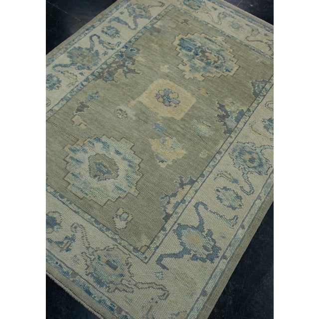 Turkish Turkish Oushak Rug 3'10" x 5'3" #17007 For Sale - Image 3 of 8