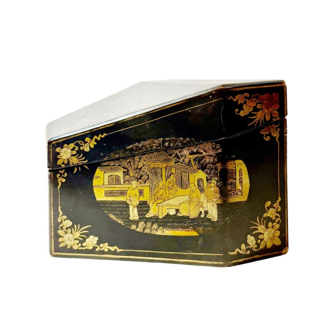Early 19th Century Chinese Export Lacquered Storage or Letter Box For Sale - Image 9 of 11