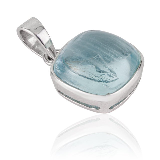Metal Minimalist Cushion Cut 4.96 Ct Aquamarine Bezel Set Solitaire Pendant in 925 Silver For Sale - Image 7 of 12