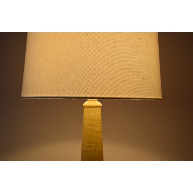 Danish Table Lamp in Ceramic from Palshus, 1960s For Sale - Image 9 of 11
