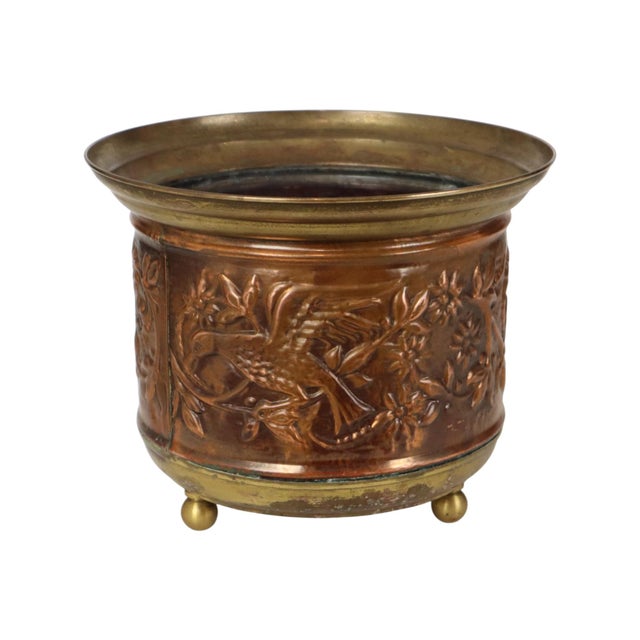 Repoussé Flower Pot in Red Copper and Brass, 1900s For Sale - Image 9 of 16