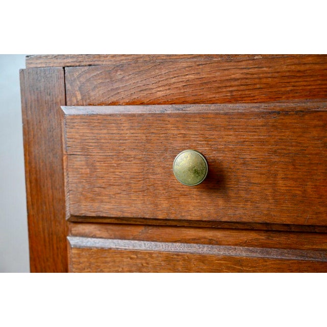 Chest of Drawers in Oak For Sale - Image 9 of 18