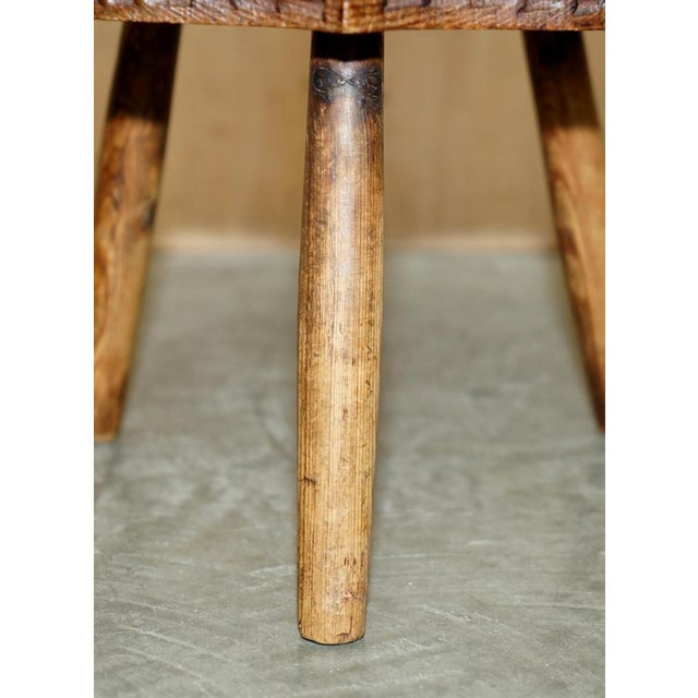 Brown Antique 1575 Trinity College Cambridge Coat of Arms Side Table For Sale - Image 8 of 18