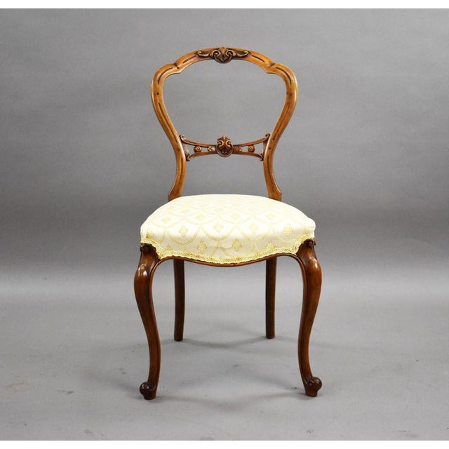 Victorian Walnut Balloon Back Dining Chairs, 1860, Set of 4 For Sale - Image 3 of 10