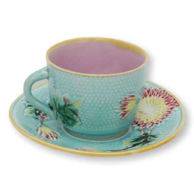 Rare 19th-Century English Majolica Chrysanthemum Cup & Saucer For Sale - Image 4 of 5