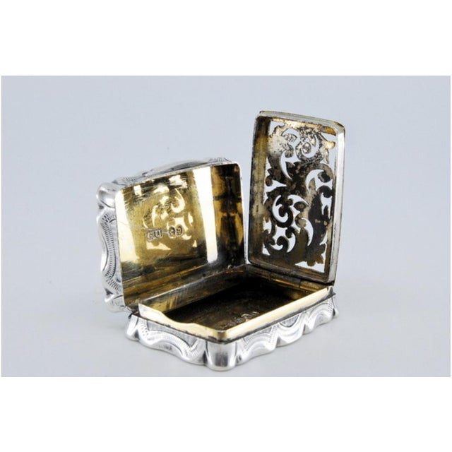 Vinaigrette Box in Gold and Paw For Sale - Image 6 of 10