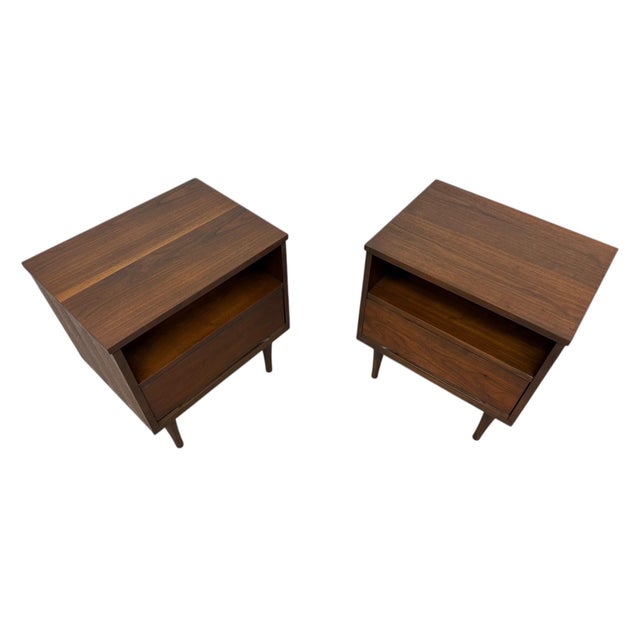 Mid-Century Modern Walnut Nightstands - Set of 2 For Sale In Philadelphia - Image 6 of 8