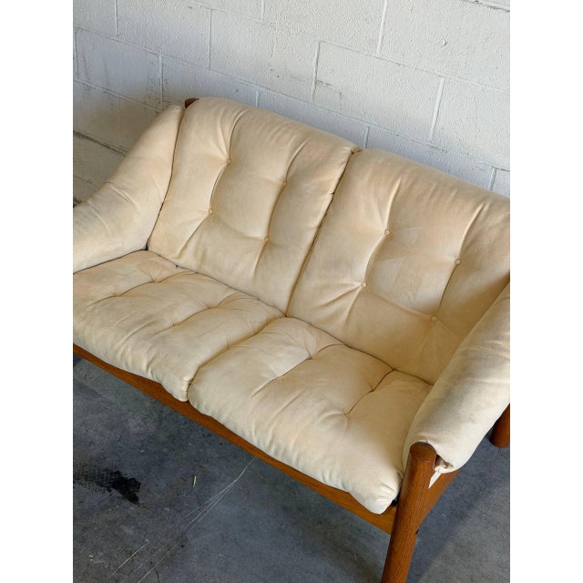 Teak Beige Loveseat Settee Sofa Lounge Upholstered Furniture in Style of Domino Mobler Denmark 1960s For Sale In Los Angeles - Image 6 of 10
