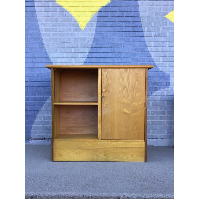 Ficks Reed Mid 20th Century Modern Dry Bar and Barstool Set Attributed to Ficks Reed For Sale - Image 4 of 12