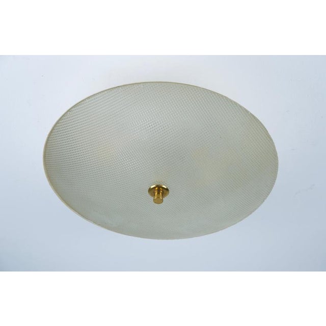 Mid-Century Modern Round Brass and Glass Flush Mount from Stilnovo, Italy, 1960s For Sale - Image 6 of 9