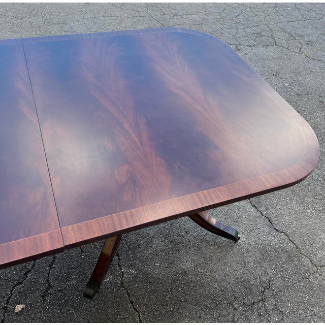 Late 20th Century Regency Style Flame Mahogany Dining Table Attributed to Maitland-Smith For Sale - Image 12 of 18